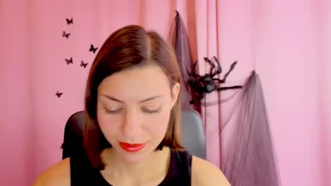 Anni online show from 11-30-25, 05:06