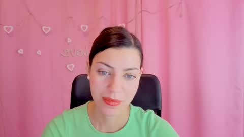 Anni online show from 02-18-26, 05:47