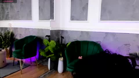 anissia teaser online show from 02-19-25, 10:34