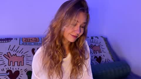 Snapshot of anita__hills chatting on 01-21-25, 12:25 anita__hills online show from 01-21-25, 12:25