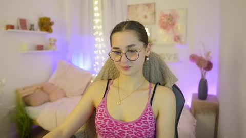 Anita Grey online show from 12-21-25, 07:21