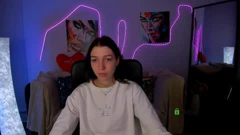 anita_love3 online show from 02-06-26, 07:23