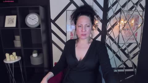 Snapshot of anita_muse chatting on 12-14-24, 12:11 Anita online show from 12-14-24, 12:11