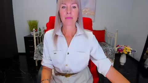 Anita online show from 06-25-26, 06:18