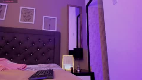 Anitafoxx online show from 11-24-25, 09:36