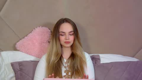 AnitaVenture online show from 04-04-26, 04:26