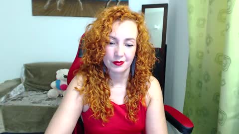 Snapshot of anitazarova chatting on 01-13-25, 05:44 Anita Zarova online show from 01-13-25, 05:44