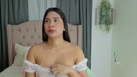 anittafoxx online show from 07-04-26, 11:22