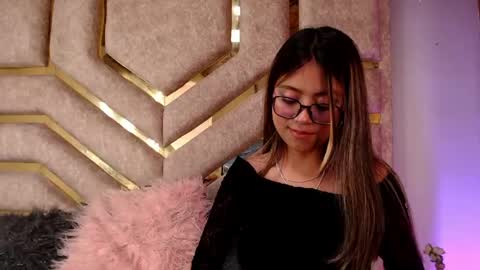 Snapshot of anittarouse chatting on 06-04-26, 05:30 Anitta Rouse online show from 06-04-26, 05:30