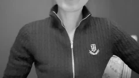 Snapshot of anje_forsexytime chatting on 01-21-25, 06:23 Anje online show from 01-21-25, 06:23