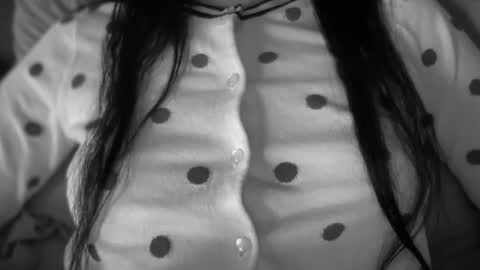 Snapshot of anje_forsexytime chatting on 06-18-26, 04:00 Anje online show from 06-18-26, 04:00