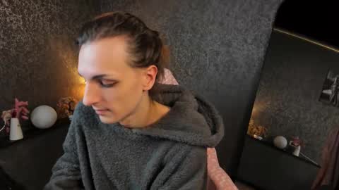 Angel online show from 03-06-26, 12:01