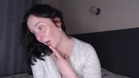 Snapshot of anjutka08 chatting on 03-26-26, 05:51 anjutka08 online show from 03-26-26, 05:51