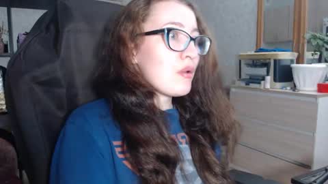 Snapshot of ankey_rayah chatting on 03-09-25, 05:06 Nameless online show from 03-09-25, 05:06