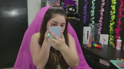 Only fans   online show from 12-19-25, 11:50