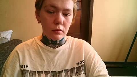 ann_lelala_ online show from 02-15-25, 05:30