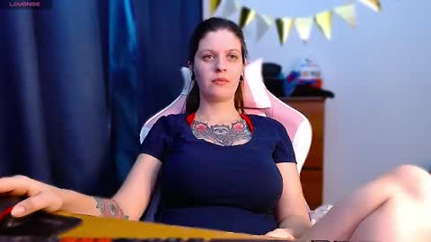 Snapshot of ann_mikele chatting on 03-01-25, 02:23 Ann online show from 03-01-25, 02:23