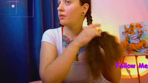 Snapshot of ann_mikele chatting on 04-25-26, 11:24 Ann online show from 04-25-26, 11:24