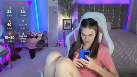 Snapshot of ann_woood chatting on 06-25-26, 03:49 ann_woood online show from 06-25-26, 03:49