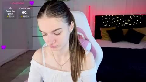 Snapshot of ann_woood chatting on 07-08-26, 02:43 ann_woood online show from 07-08-26, 02:43