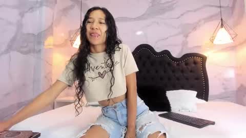 Ana  online show from 11-30-25, 11:47