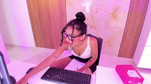 Snapshot of anna2809 chatting on 06-26-26, 06:56 Ana online show from 06-26-26, 06:56