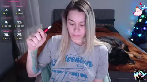 Snapshot of anna_ana chatting on 12-19-24, 10:13 Anadirectgirl online show from 12-19-24, 10:13