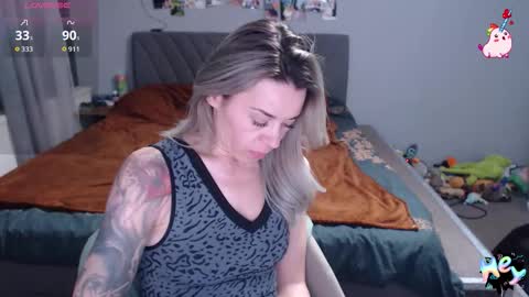 Snapshot of anna_ana chatting on 10-29-25, 07:04 Anadirectgirl online show from 10-29-25, 07:04