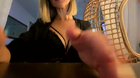 Snapshot of anna_bella99 chatting on 07-10-26, 09:34 Anna online show from 07-10-26, 09:34