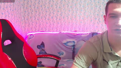 Snapshot of anna_ki chatting on 01-22-25, 05:48 AnnaJake online show from 01-22-25, 05:48