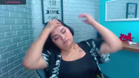 Snapshot of anna_simons_ chatting on 10-04-25, 11:14 I AM ANNA online show from 10-04-25, 11:14