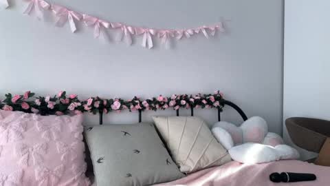 Anna online show from 04-01-26, 03:51