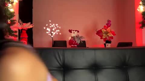 Snapshot of annaa__ chatting on 12-09-24, 01:07 annaa__ online show from 12-09-24, 01:07