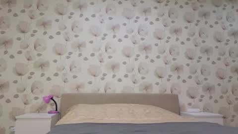 Snapshot of annabel_themoon chatting on 09-30-25, 03:00 annabel_themoon online show from 09-30-25, 03:00