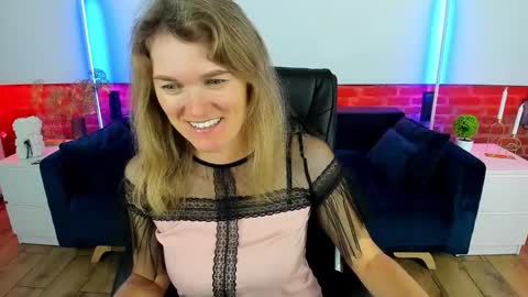Snapshot of annabel_xxx chatting on 09-21-25, 05:53 Annabel online show from 09-21-25, 05:53