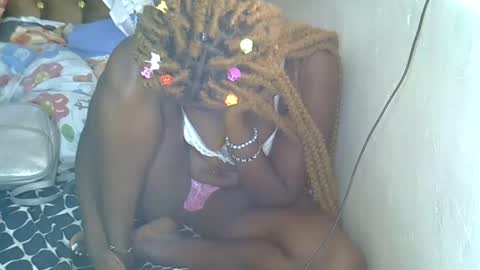 Snapshot of annabellapretty chatting on 01-23-25, 12:30 annabellapretty online show from 01-23-25, 12:30