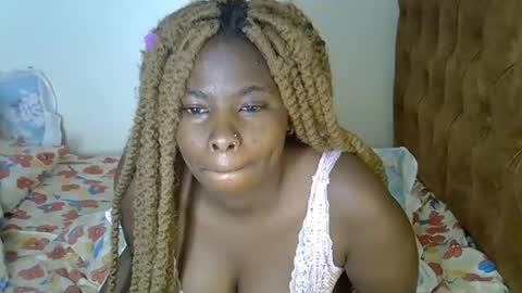 Snapshot of annabellapretty chatting on 02-17-25, 12:54 annabellapretty online show from 02-17-25, 12:54