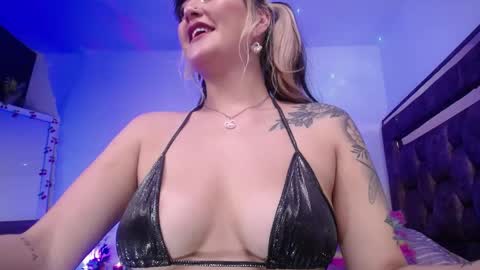 Anna online show from 05-02-26, 01:54