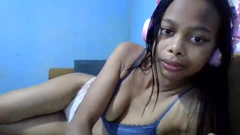 Snapshot of annah361037 chatting on 07-10-26, 05:34 annah361037 online show from 07-10-26, 05:34