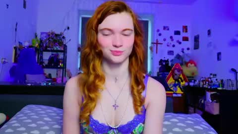 Snapshot of annakeenon chatting on 07-20-26, 06:17 Anna online show from 07-20-26, 06:17