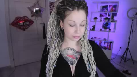 Anna online show from 10-29-25, 02:47