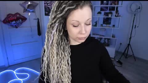 Anna online show from 02-08-26, 01:58