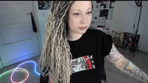 Anna online show from 04-25-26, 02:03