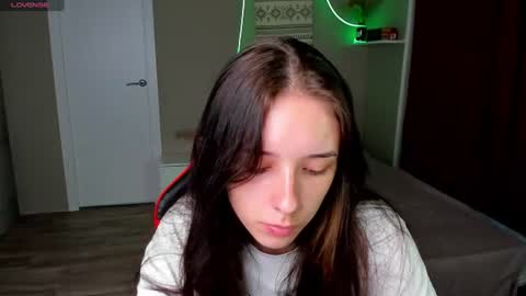 Anna online show from 06-24-26, 01:26