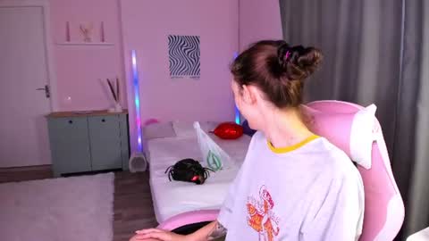 Anna online show from 07-29-26, 07:06