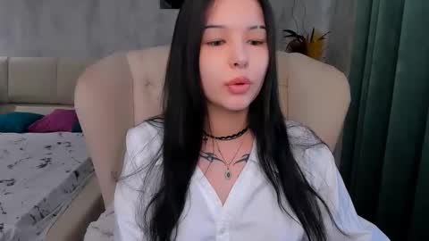 Anna online show from 10-23-25, 08:24