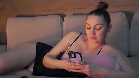 annasplash online show from 02-05-26, 05:45