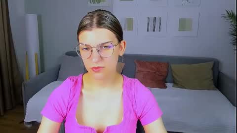Snapshot of annathorne chatting on 05-30-26, 03:25 Im Anna online show from 05-30-26, 03:25