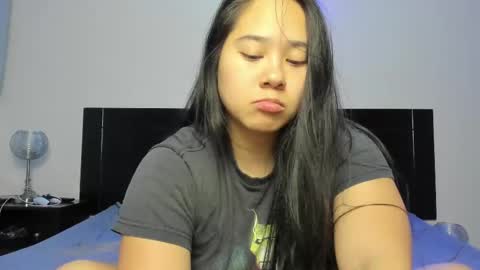 Snapshot of annaxnasty chatting on 03-07-25, 08:13 Anna online show from 03-07-25, 08:13