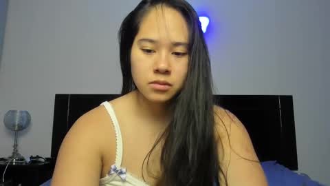 Snapshot of annaxnasty chatting on 03-10-25, 07:32 Anna online show from 03-10-25, 07:32